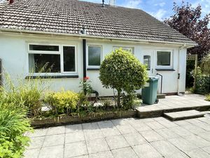 Photo 8- click for photo gallery